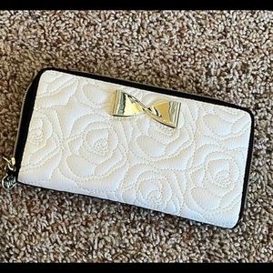 Betsey Johnson Wallet- never used- rose pattern